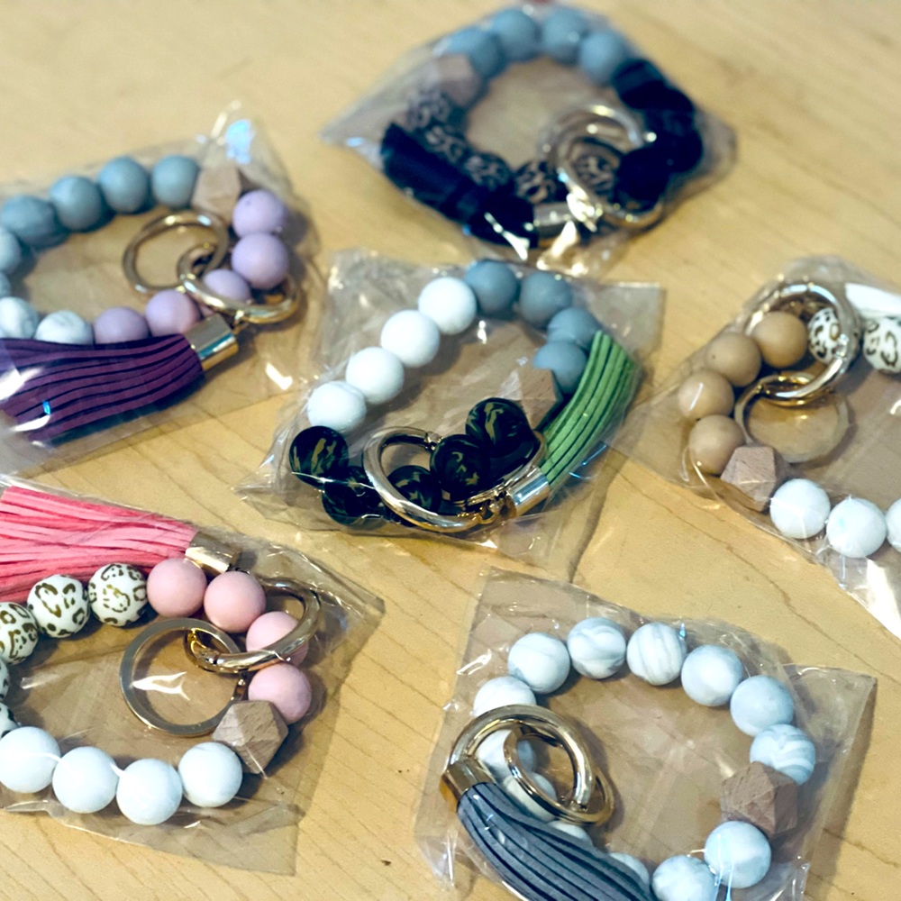Keychain wristlets